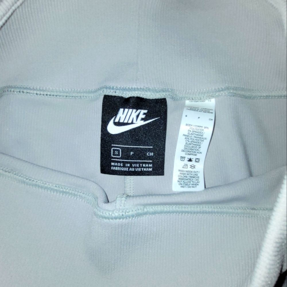 Nike Air Leggings - Picture 5 of 5